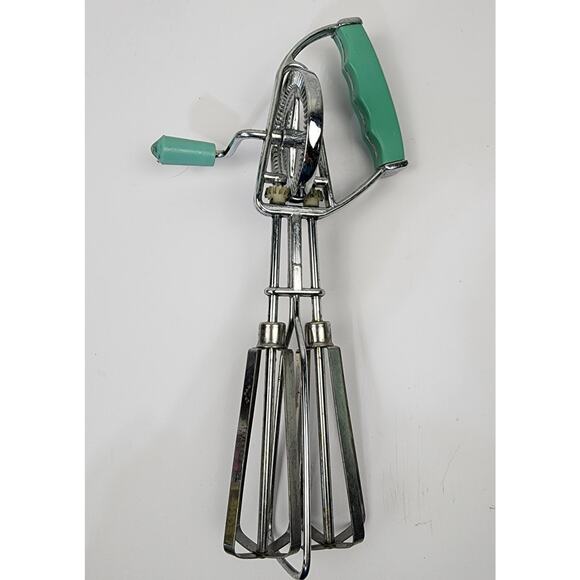 Progressus Turqouise Handled 1950's Manual Hand Egg Beater Whisk - Picture 1 of 6